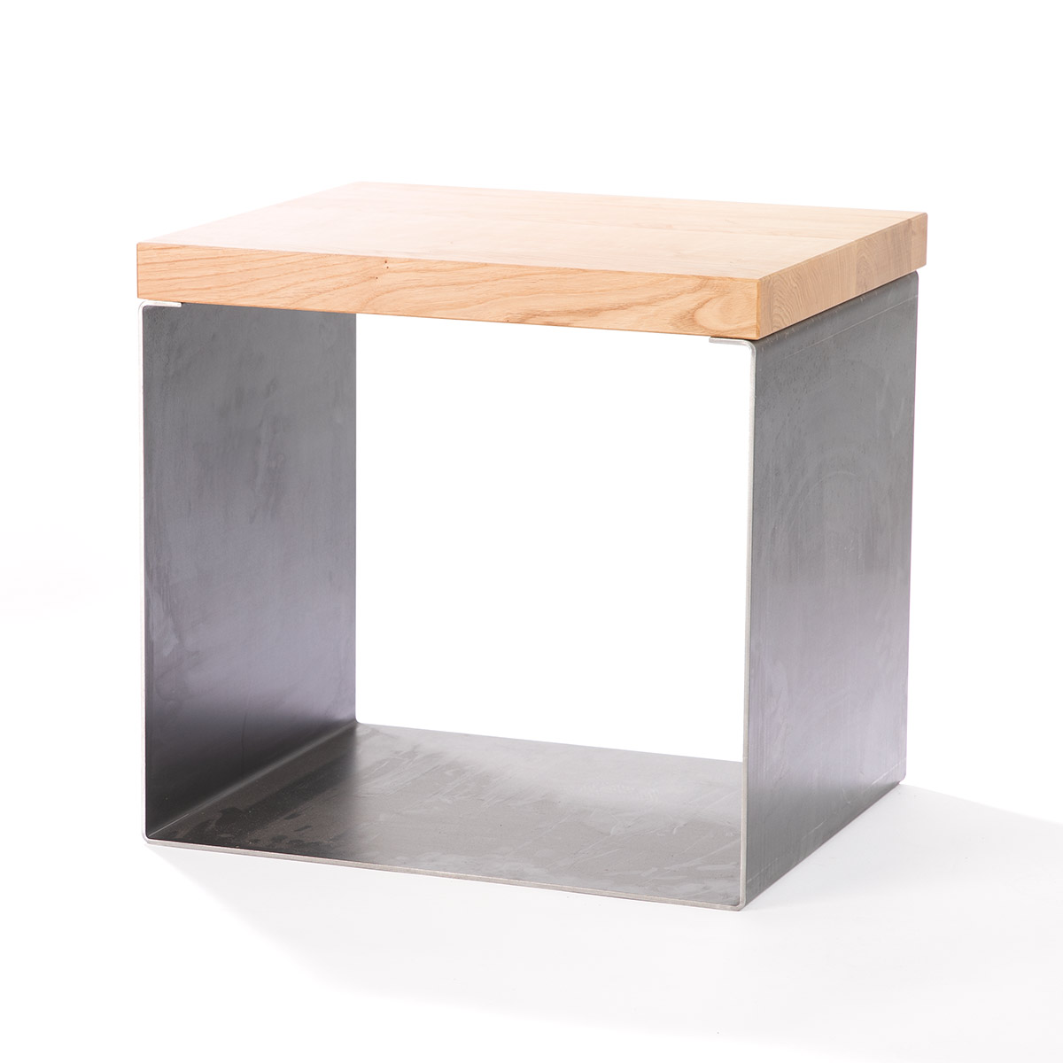 Hocker – Multifunktionswürfel   (1 Stahlwürfel + Brett klein)